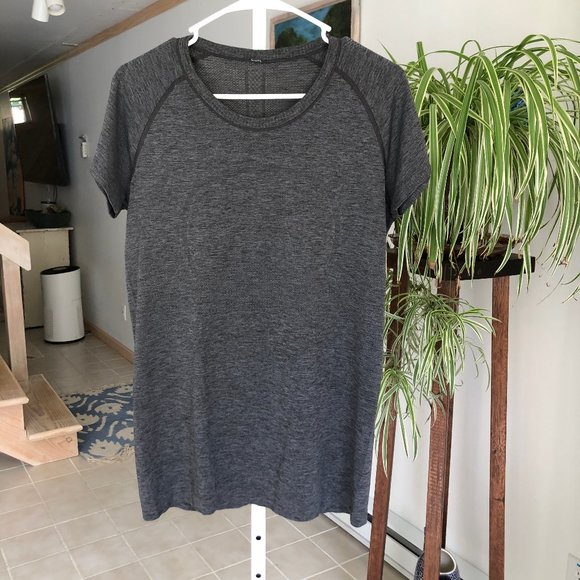 lululemon athletica Tops - Lululemon Swiftly Tech T-Shirt
